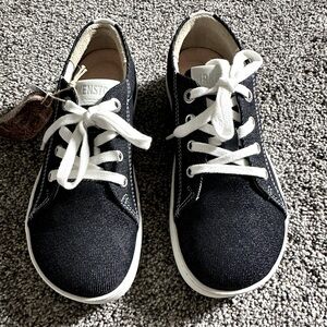 Birkenstock Kids Sneakers in Black and White